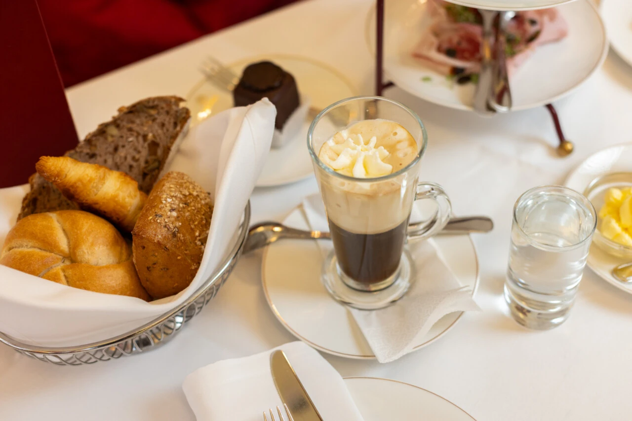 Frühstück Hotel Sacher
