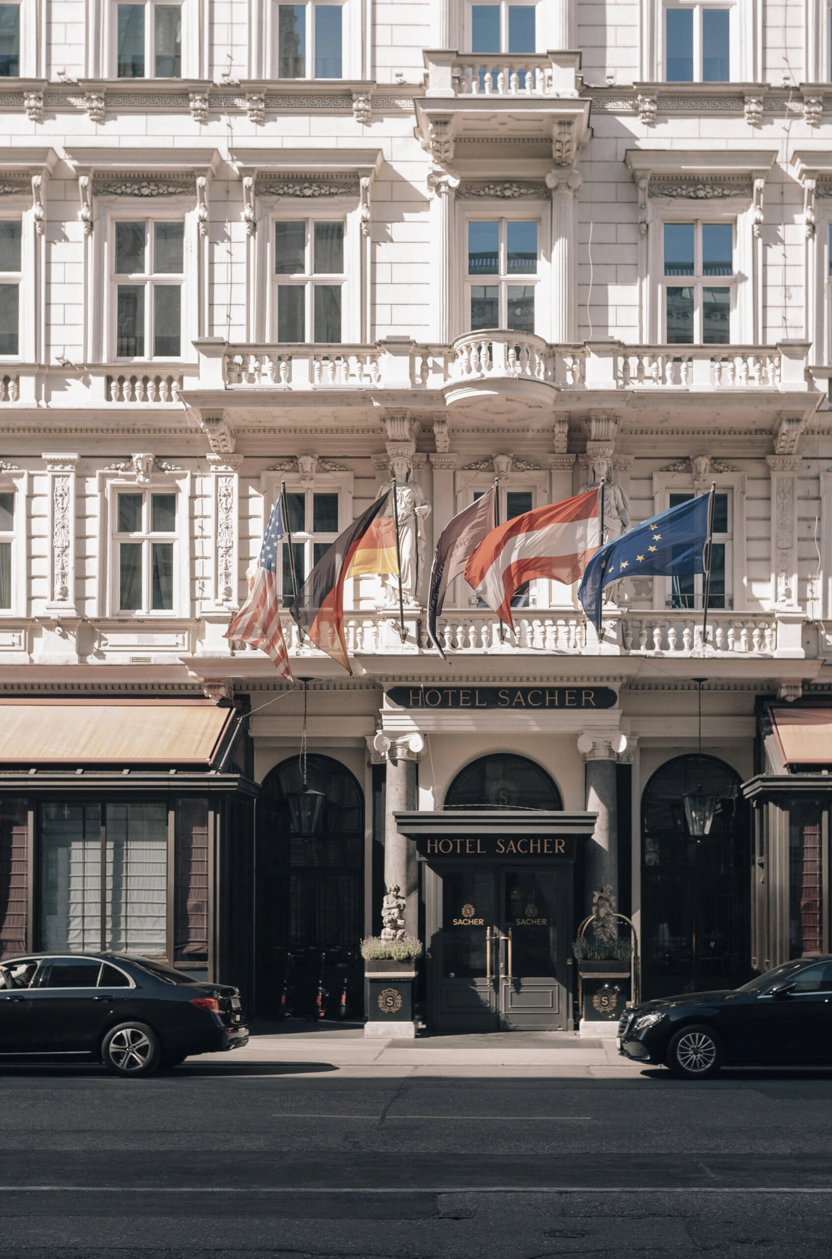 Hotel Sacher Wien, Außenansicht